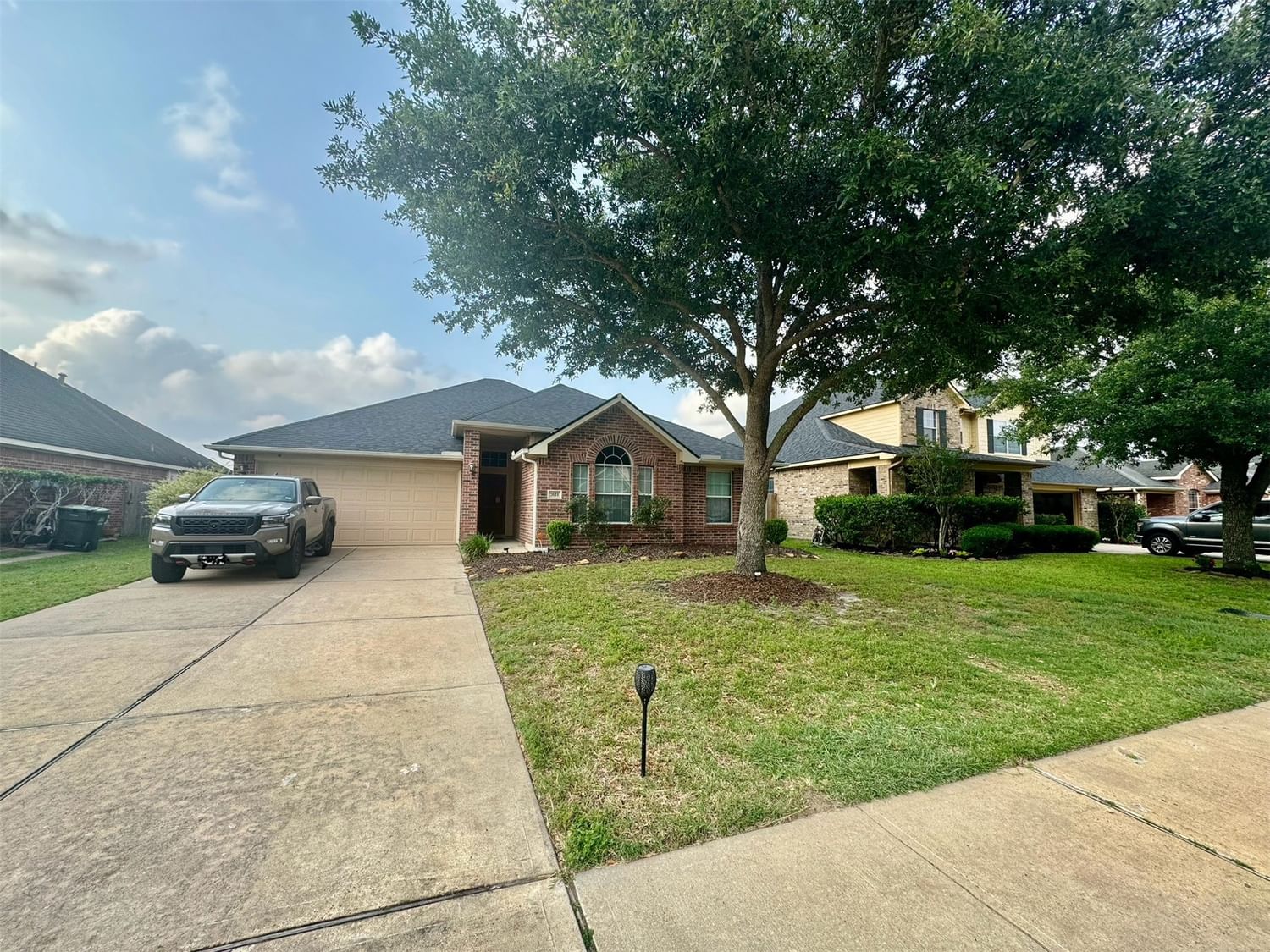 Real estate property located at 7611 Lakeside Manor, Brazoria, Avalon Terrace Sec 2, Pearland, TX, US