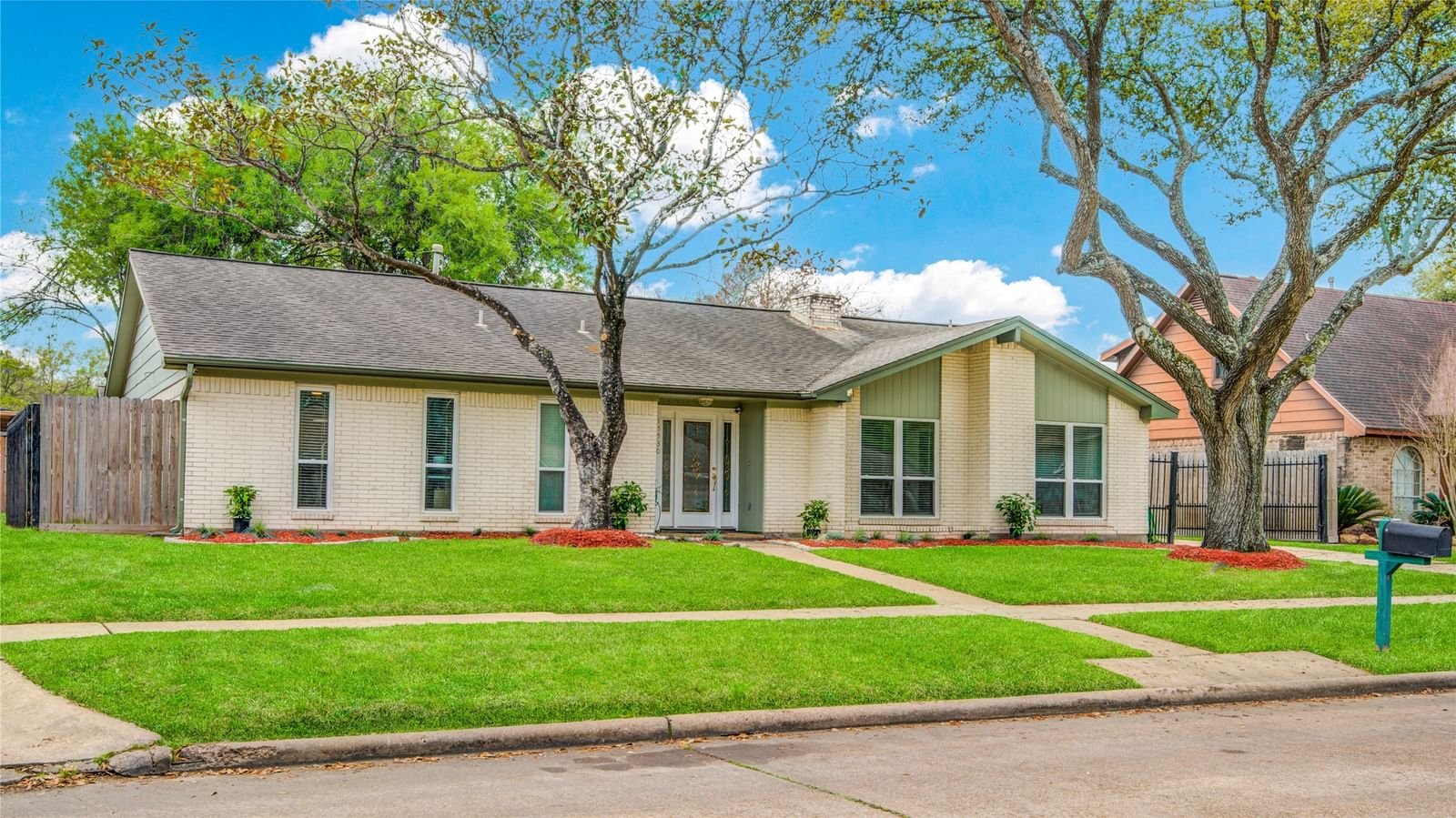 Real estate property located at 15530 Seahorse, Harris, Oakbrook West Sec 03, Houston, TX, US