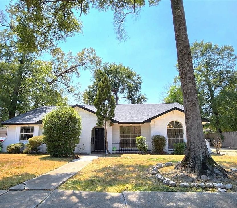 Real estate property located at 326 Kingscourt, Harris, Woodforest Sec 11, Houston, TX, US