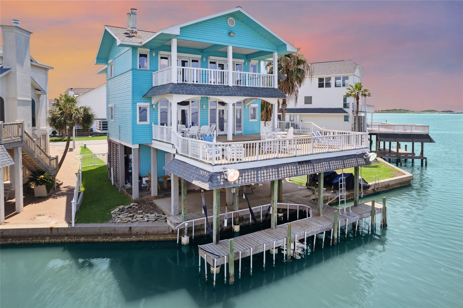 Real estate property located at 139 Isles End, Galveston, Tiki Island, Tiki Island, TX, US