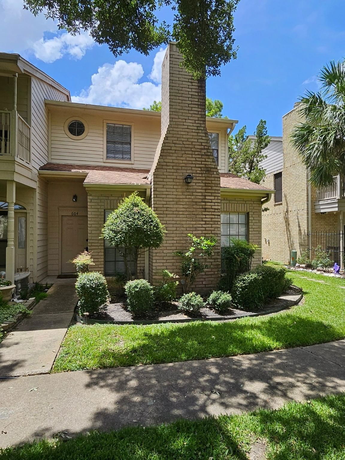 Real estate property located at 800 Country Place #604, Harris, Memorial Place T/H R/P & Extn, Houston, TX, US