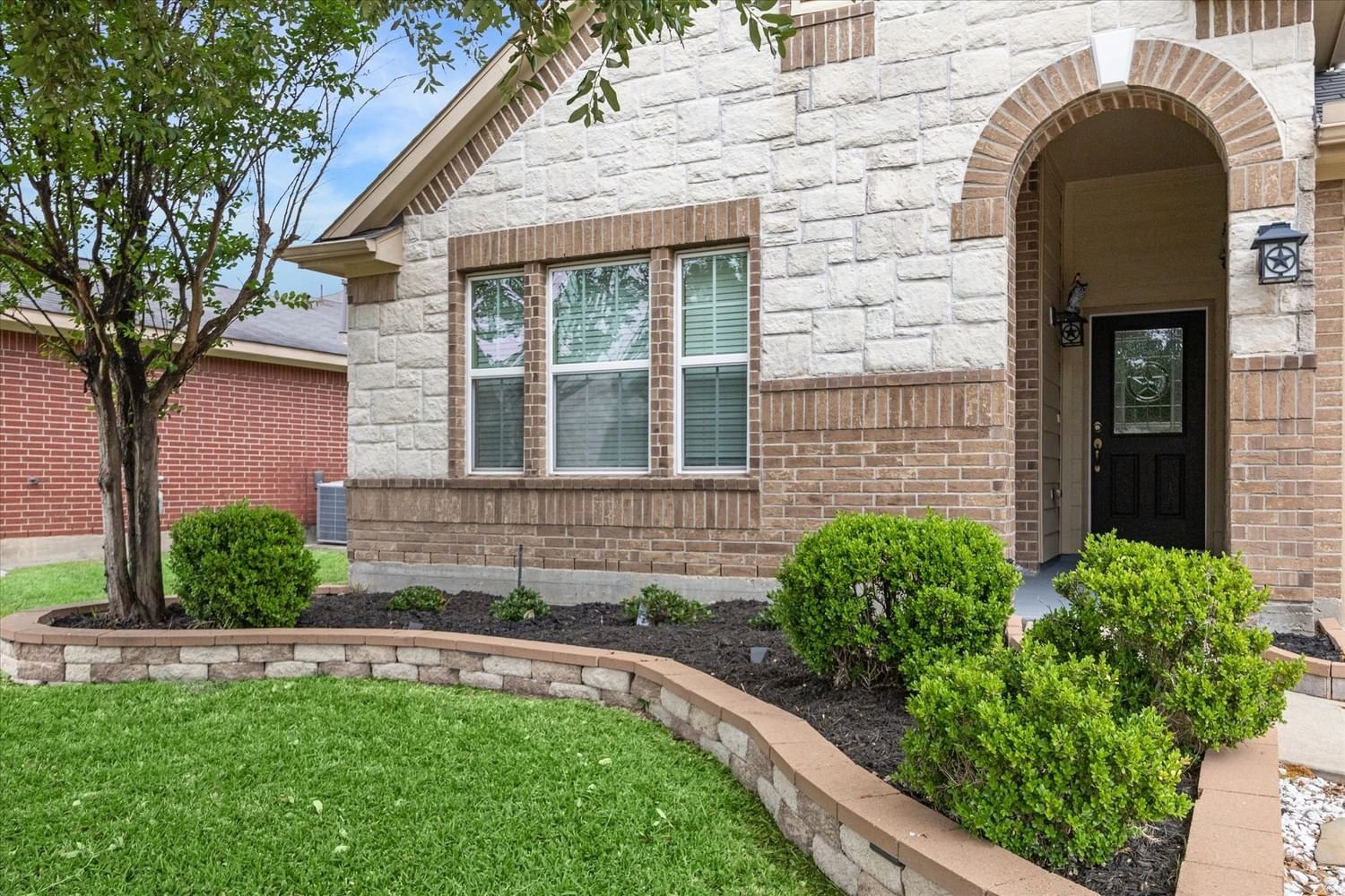Real estate property located at 18218 Cimmaron Oak, Fort Bend, Mission Sierra Sec 3, Richmond, TX, US