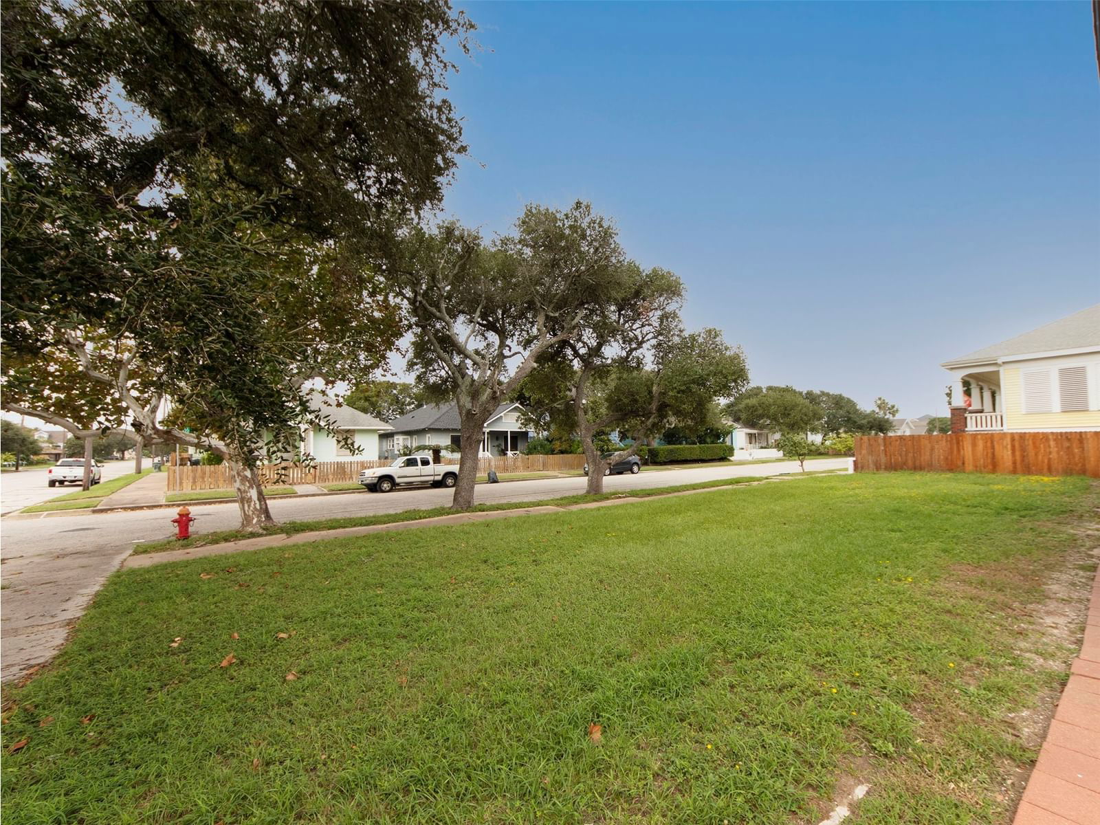 Real estate property located at 2202 31st, Galveston, Galveston Outlots, Galveston, TX, US