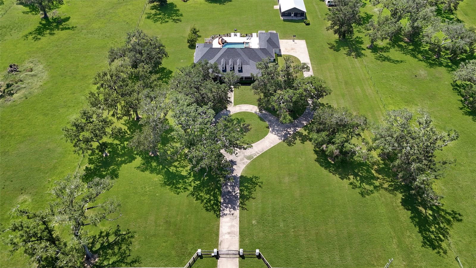 Real estate property located at 3251 County Road 352, Brazoria, Wild Peach, Brazoria, TX, US