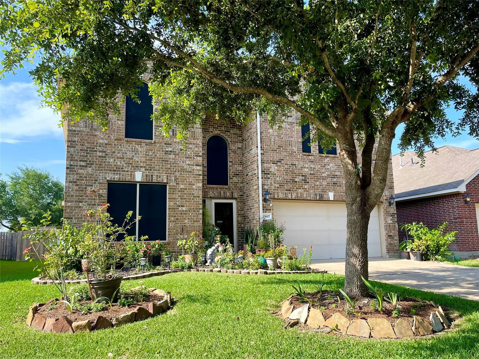 Real estate property located at 13607 Summer Spring, Brazoria, Lakes of Savannah, Rosharon, TX, US