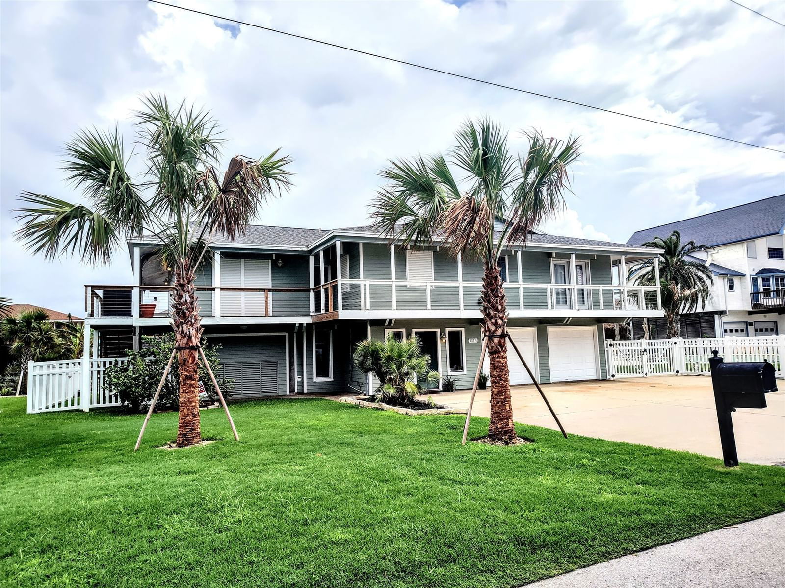 Real estate property located at 1314 Oahu, Galveston, Tiki Island 3, Tiki Island, TX, US