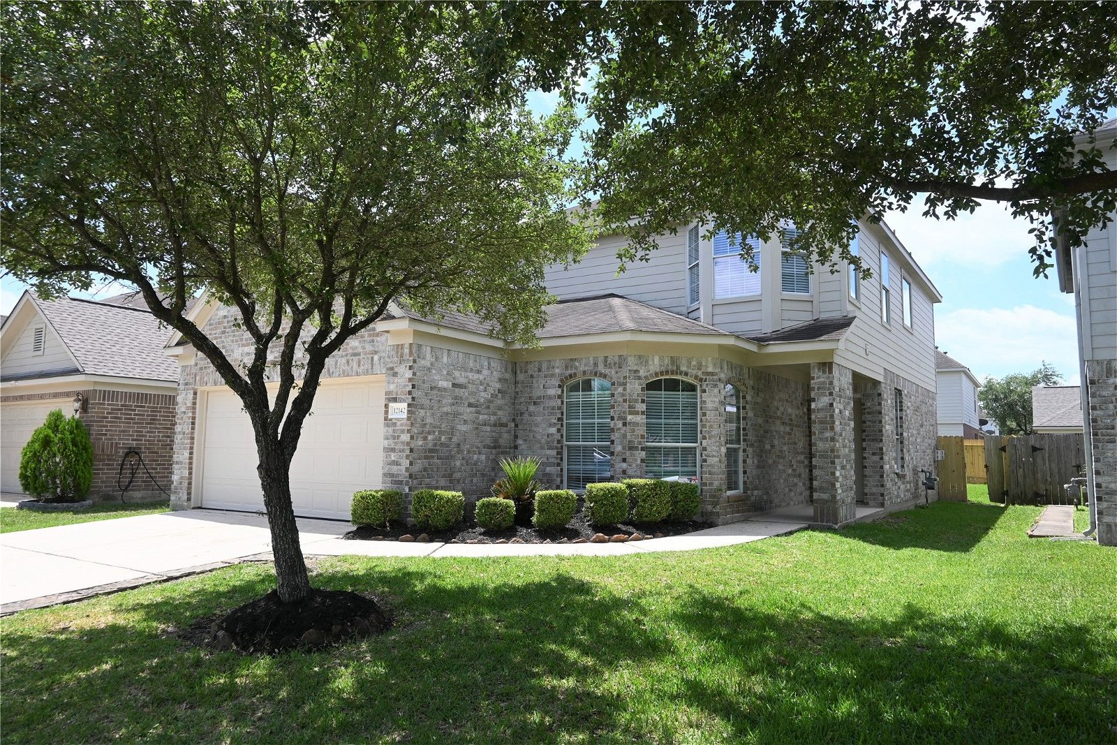 Real estate property located at 12142 Hawthorne Hill, Harris, Humble, TX, US