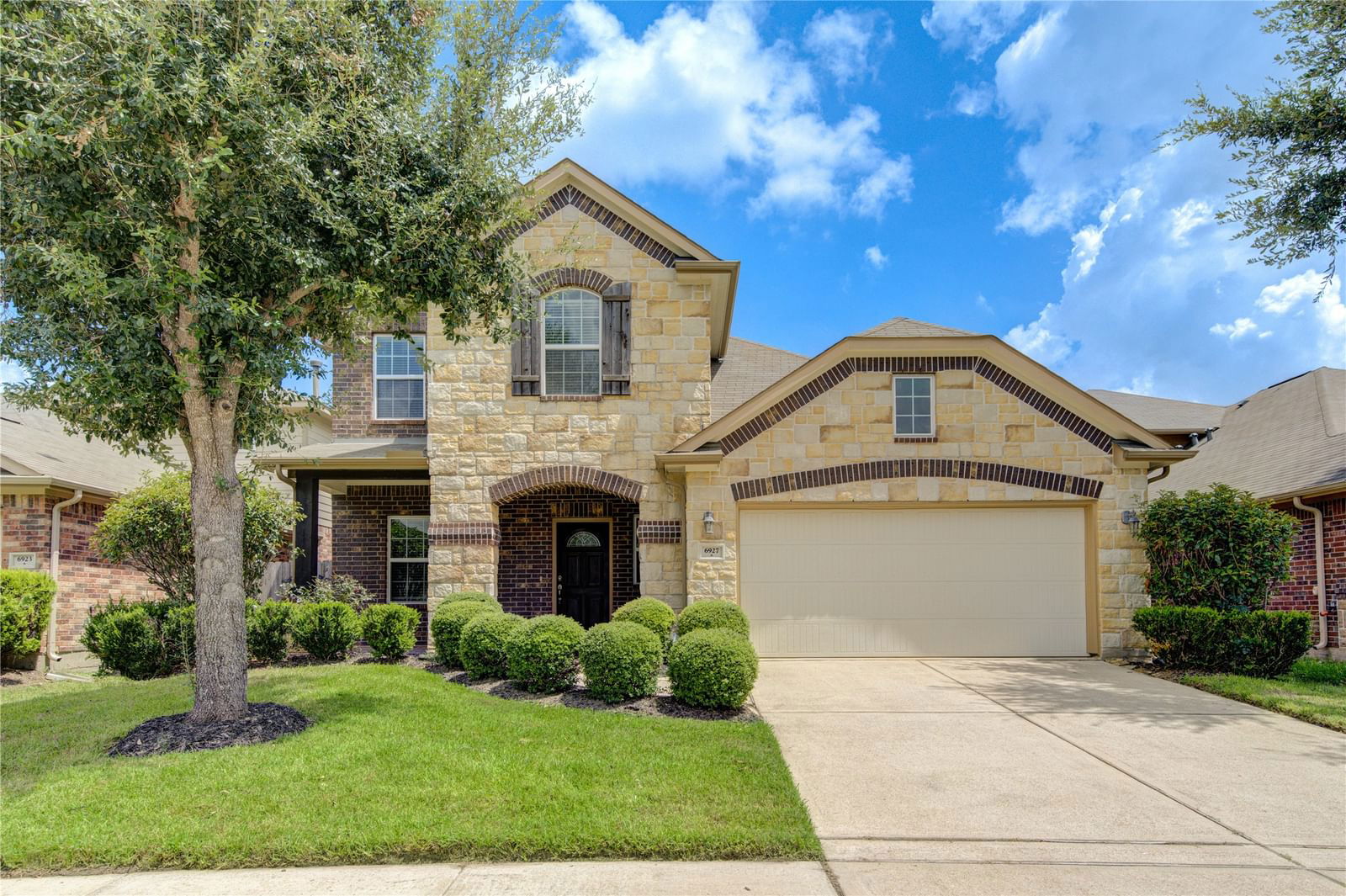 Real estate property located at 6927 Stevenson, Fort Bend, Sienna Village Of Anderson Spgs Sec 8, Missouri City, TX, US