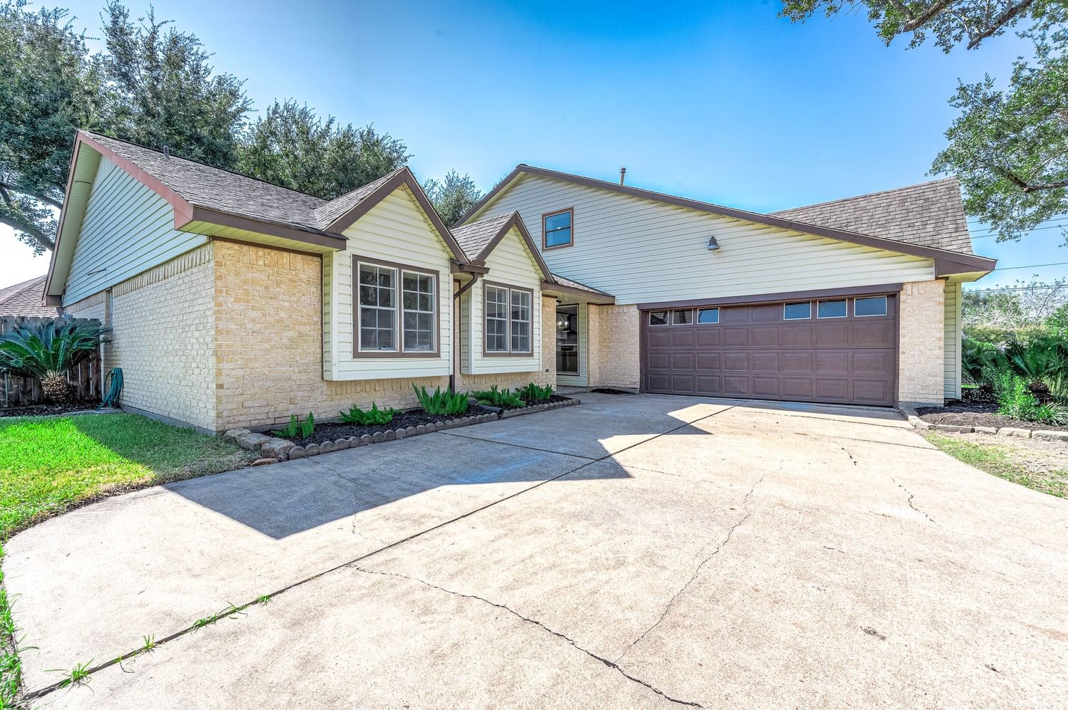 Real estate property located at 2543 Willow, Fort Bend, Kingsway, Stafford, TX, US