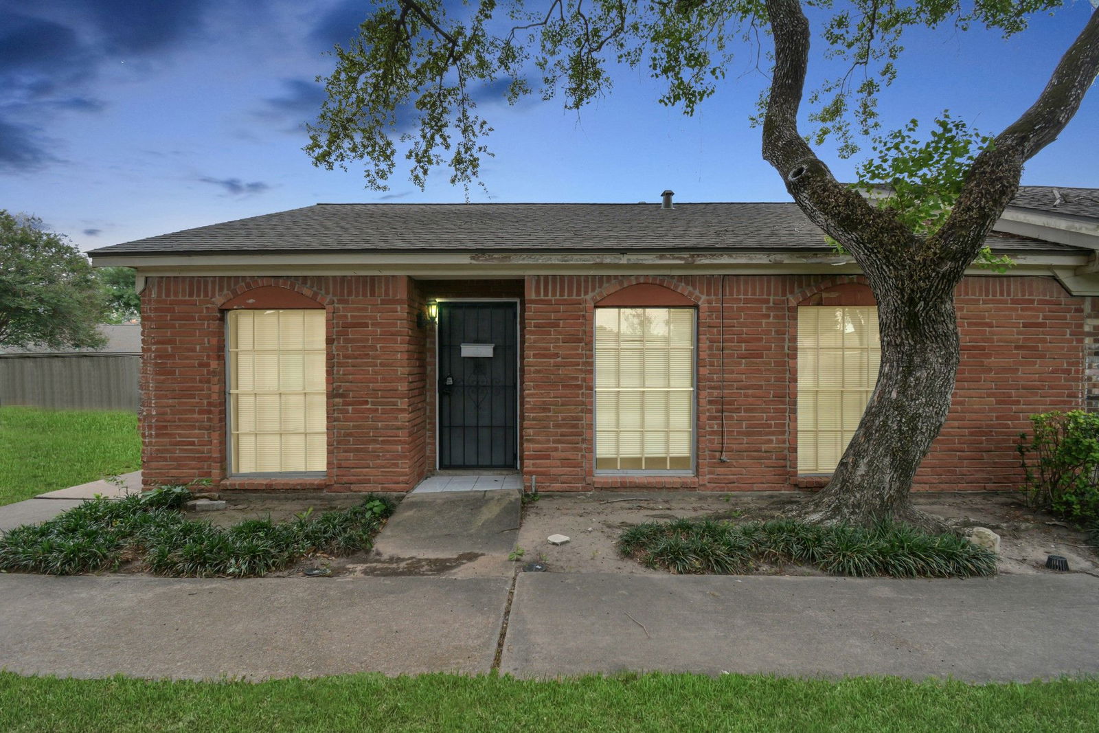 Real estate property located at 1935 Campbell, Harris, Houston, TX, US