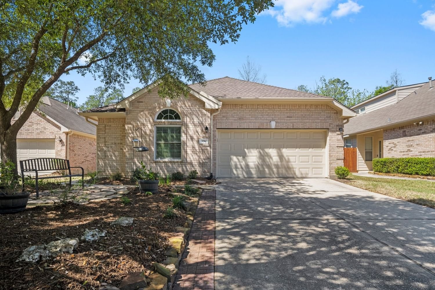 Real estate property located at 126 Lilac Ridge, Montgomery, Wdlnds Windsor Hills 03, Conroe, TX, US