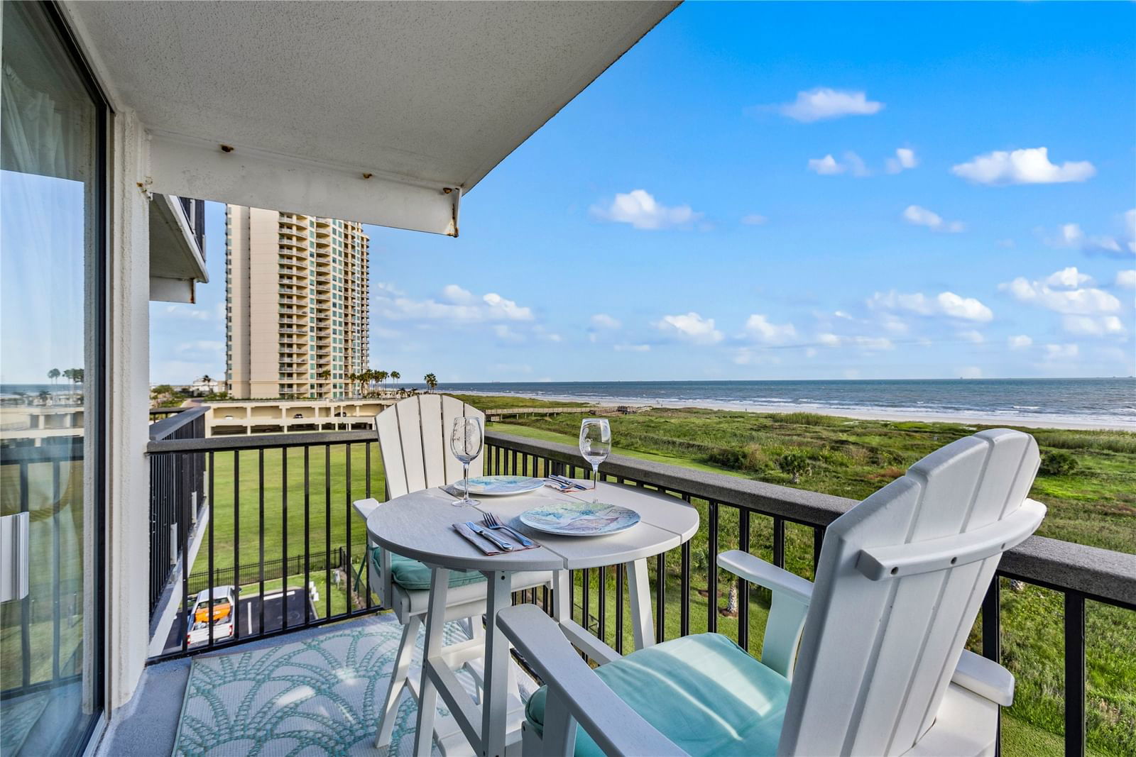 Real estate property located at 415 Beach #412, Galveston, Islander East Condo, Galveston, TX, US