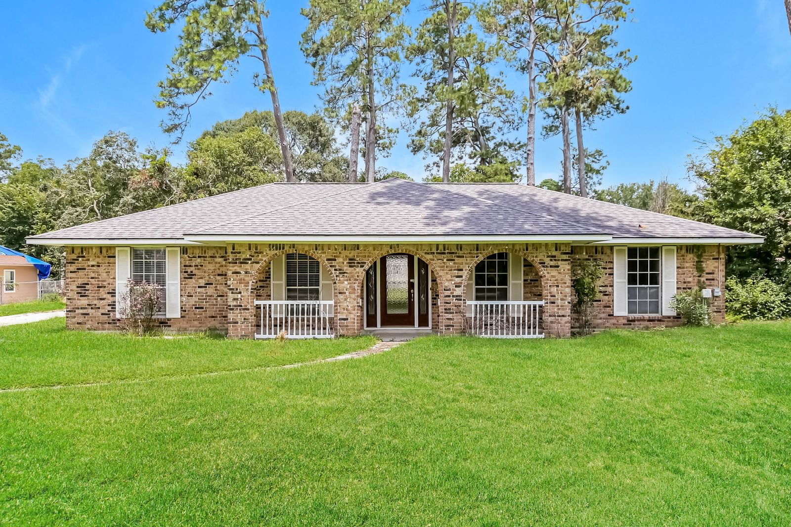 Real estate property located at 818 Coe, Montgomery, Kipling Oaks 01, Pinehurst, TX, US