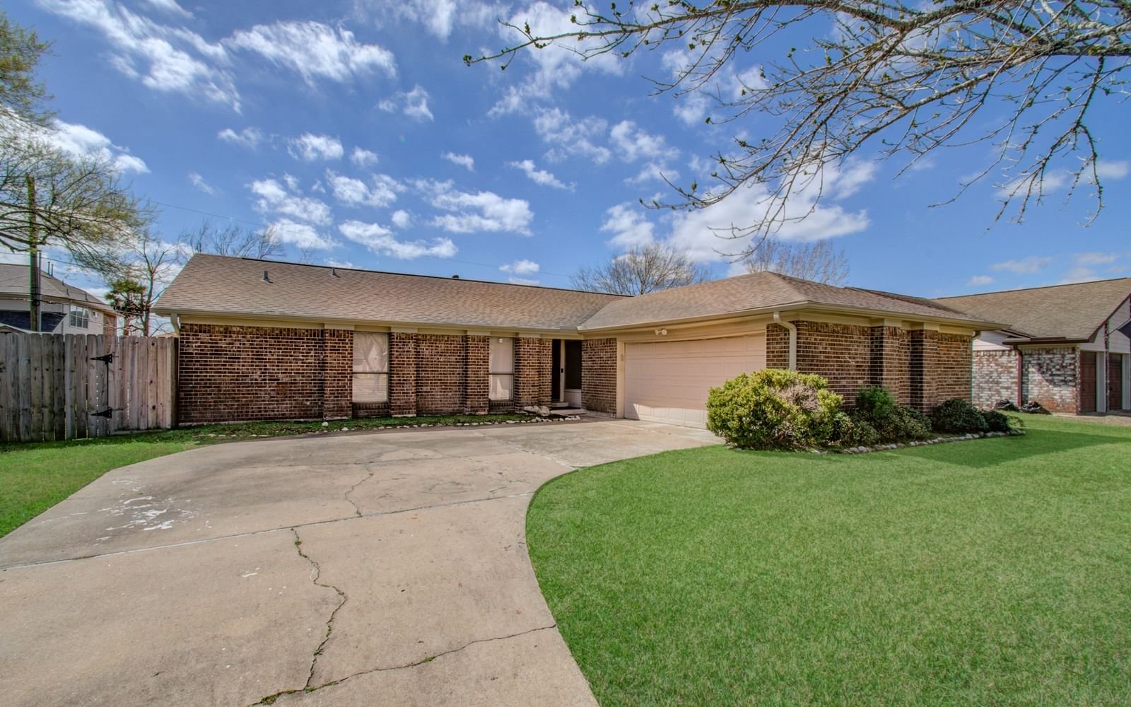 Real estate property located at 10410 Rocky Hollow, Harris, Fairmont Park Sec 02 R/P, La Porte, TX, US