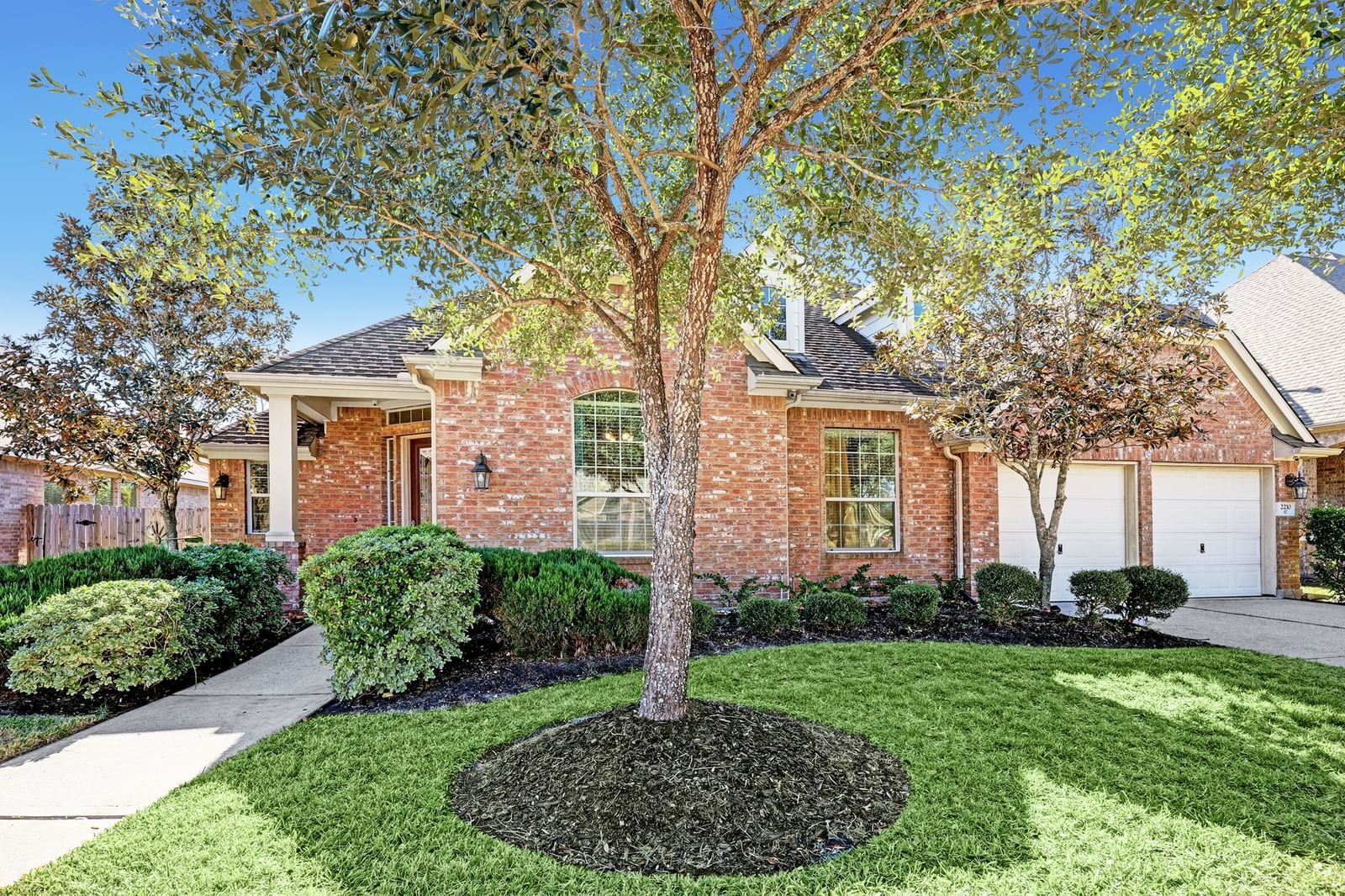 Real estate property located at 2210 Dawn Wind, Montgomery, Spring Trails 03, Spring, TX, US