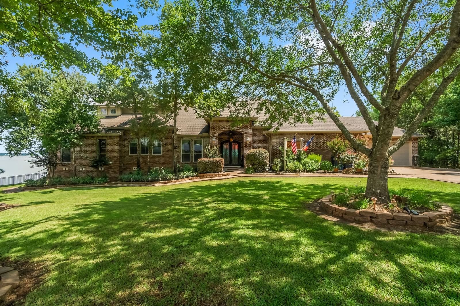 Real estate property located at 161 Newport, San Jacinto, Emerald Estates, Huntsville, TX, US