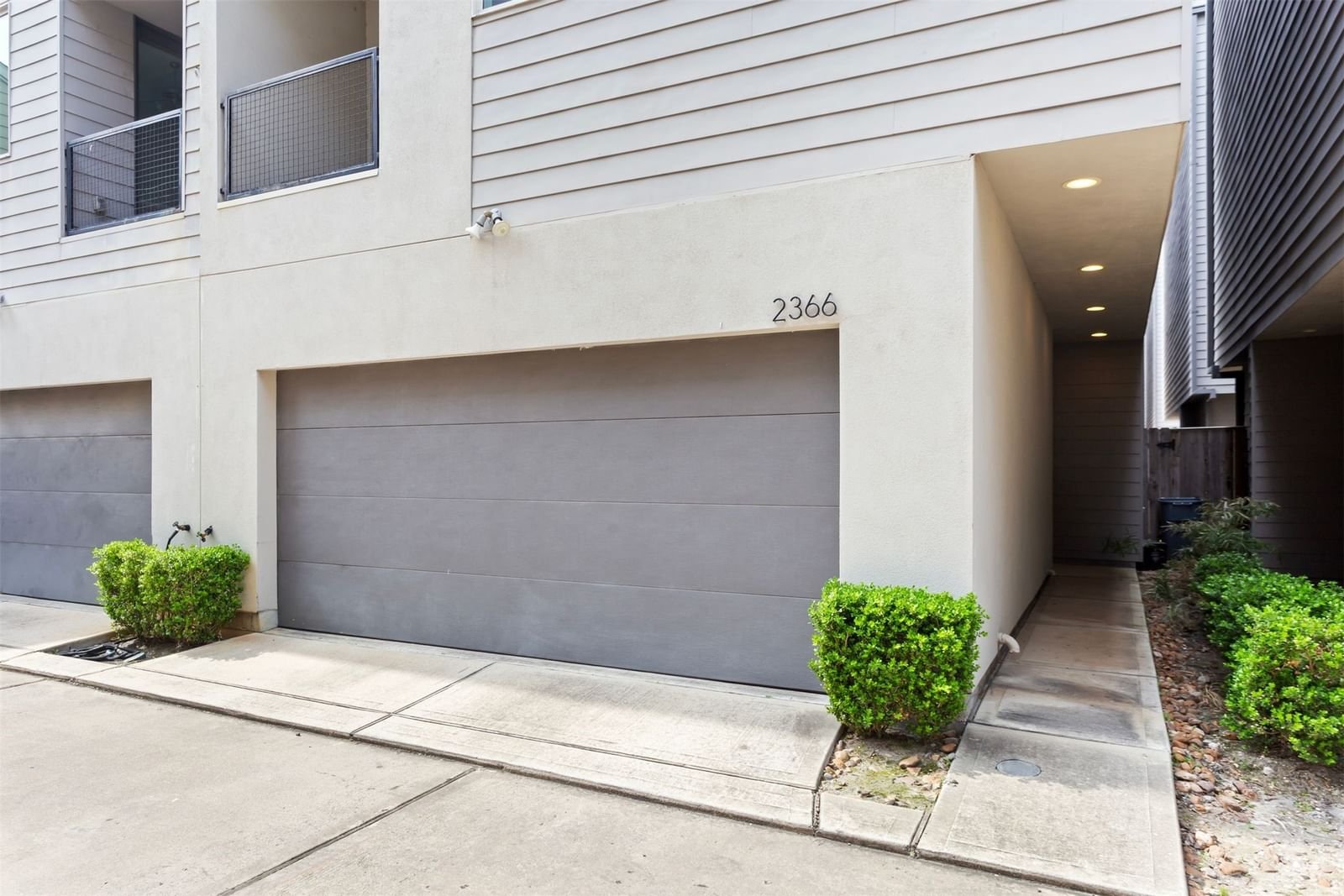 Real estate property located at 2366 Commerce, Harris, Waterhill Hms/Commerce Street, Houston, TX, US