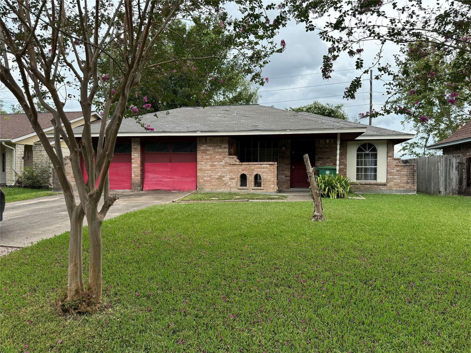 Real estate property located at 7210 Log View, Harris, Woodland Trails North, Houston, TX, US