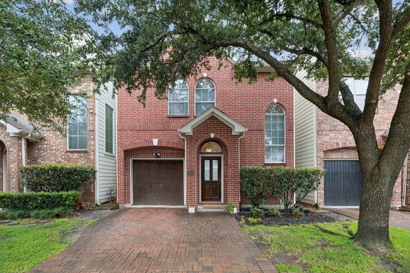 Real estate property located at 104 Reinerman, Harris, Memorial Square, Houston, TX, US