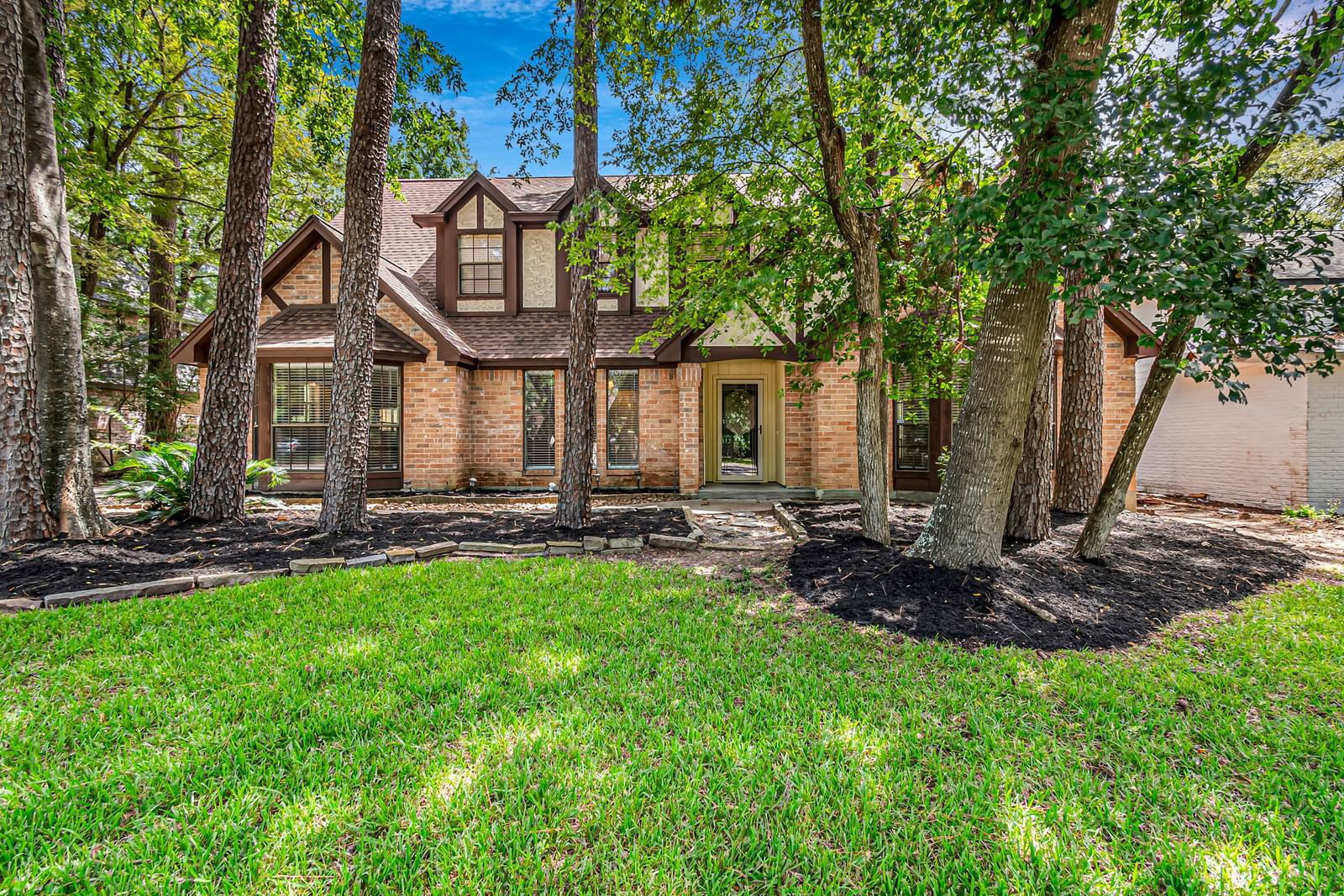 Real estate property located at 4 Falling Star, Montgomery, Wdlnds Village Panther Ck 14, The Woodlands, TX, US