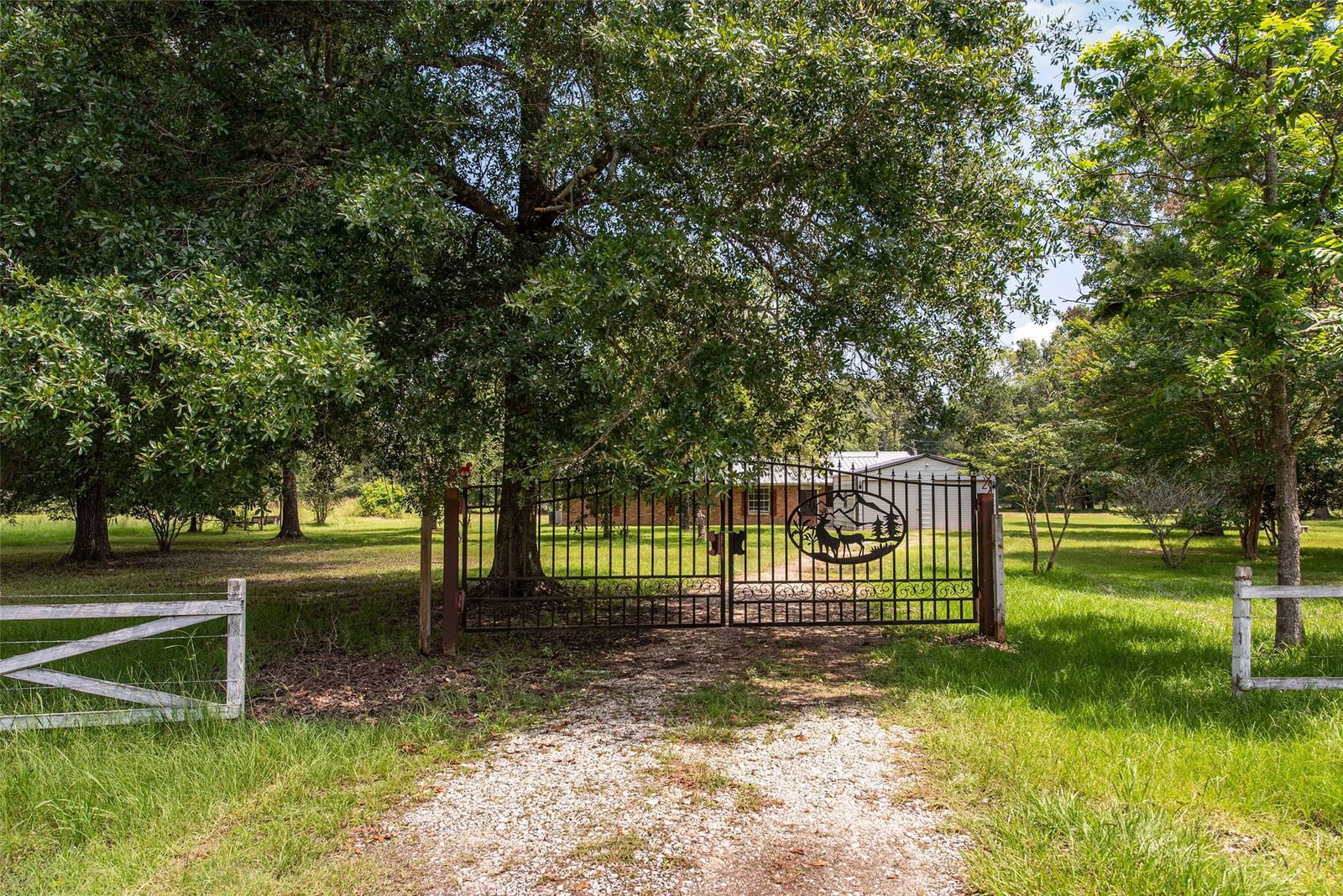 Real estate property located at 1203 County Road 2222, Liberty, E K Davis, Cleveland, TX, US