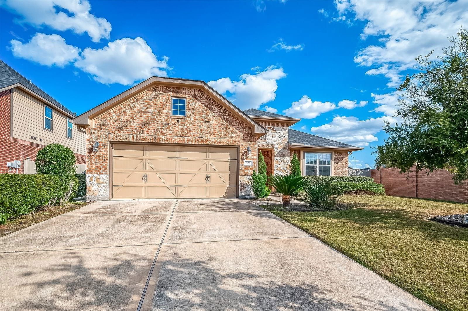 Real estate property located at 523 Round Lake, Fort Bend, Summer Lakes Sec 12, Rosenberg, TX, US