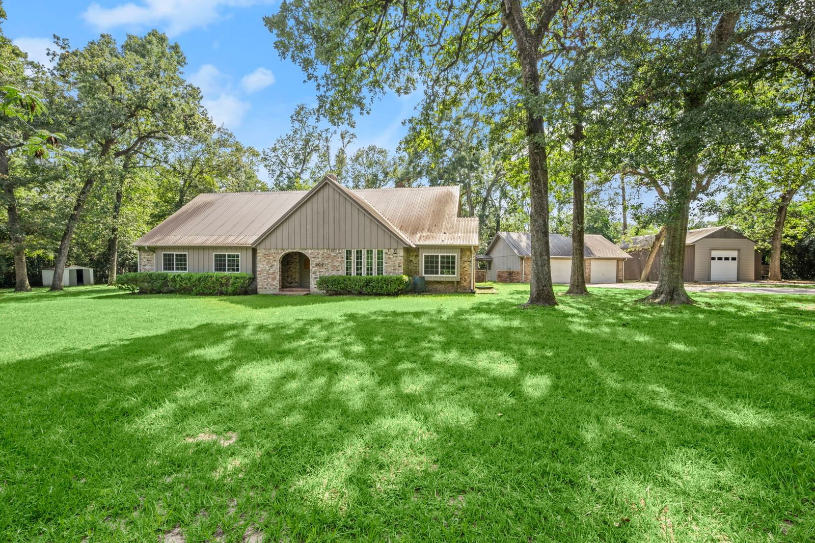 Real estate property located at 202 Pin Oak, Montgomery, Tall Pines, Magnolia, TX, US