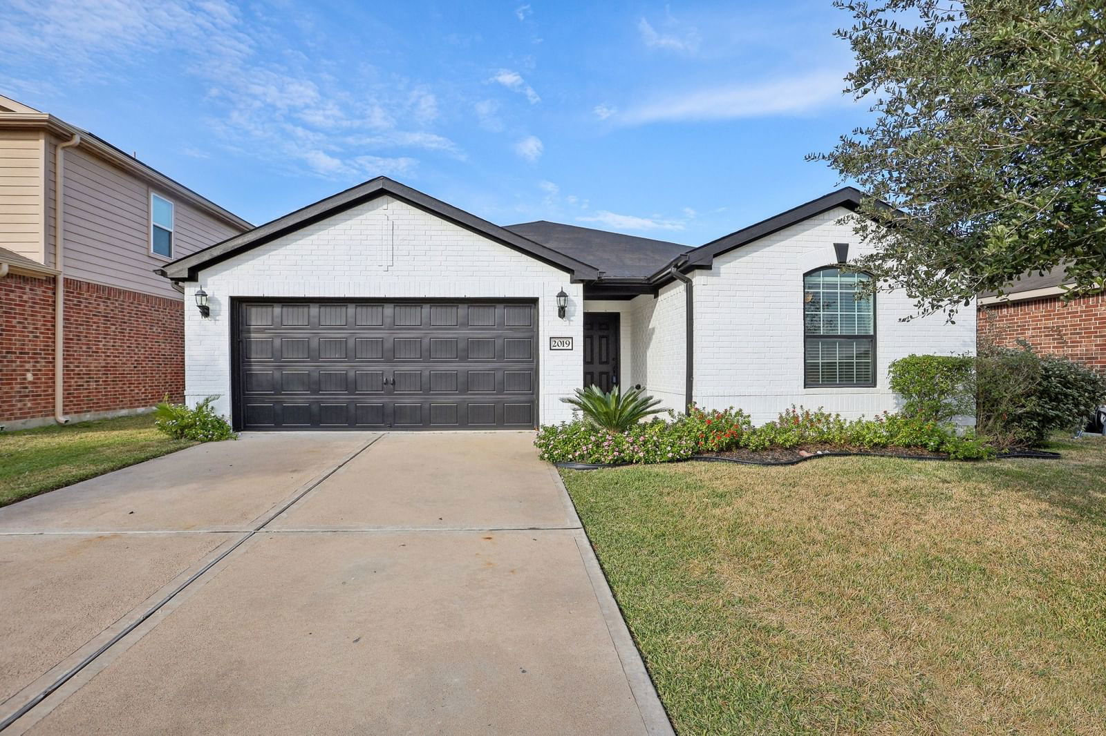 Real estate property located at 2019 Beach Bluff, Fort Bend, The Trails At Seabourne Parke Sec 2, Rosenberg, TX, US