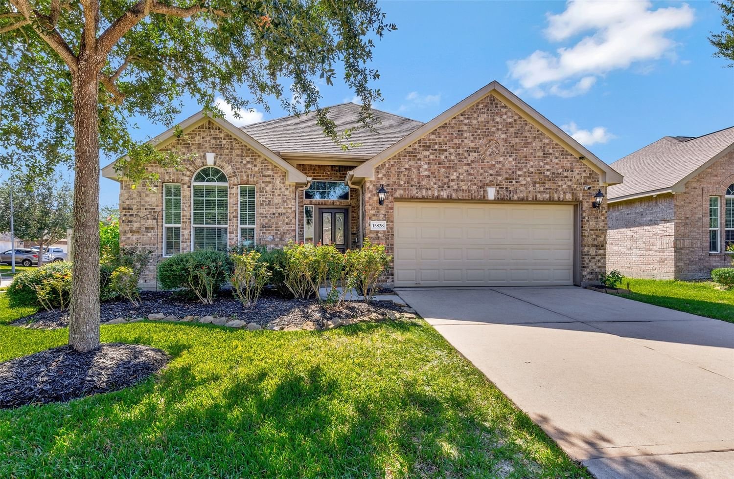 Real estate property located at 13828 View Meadow, Harris, Houston, TX, US