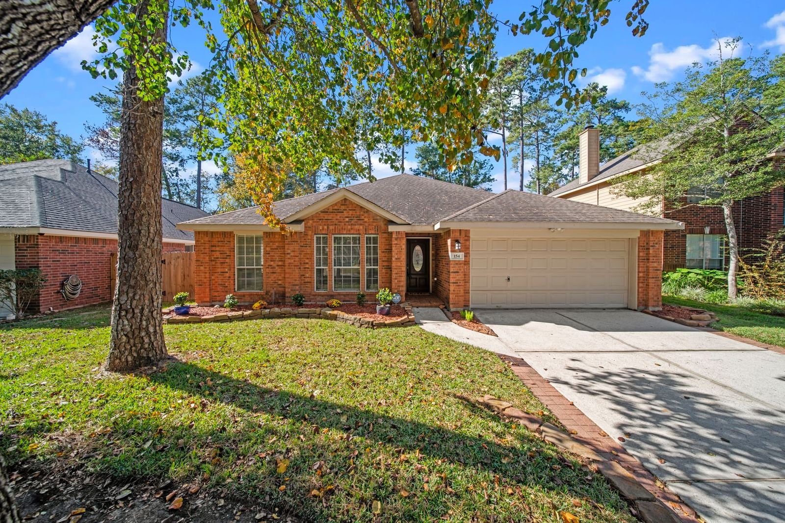 Real estate property located at 154 Russet Grove, Montgomery, Woodlands Village of Alden Bridge, The Woodlands, TX, US