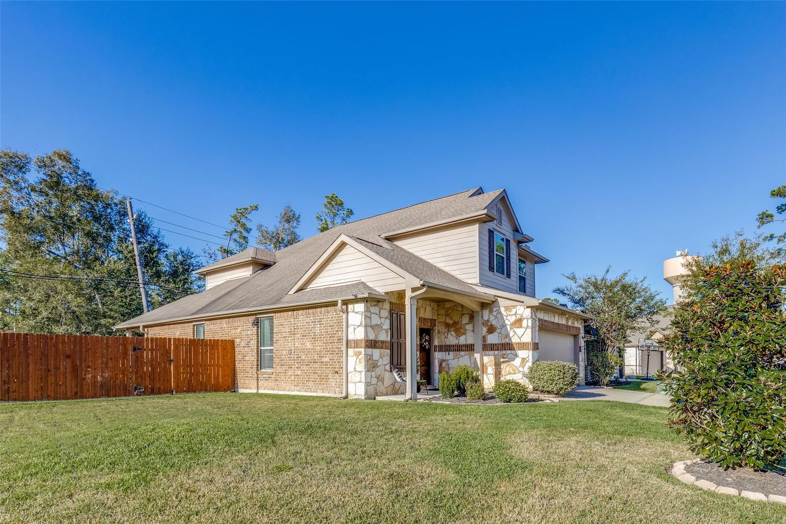 Real estate property located at 16703 Oakdale Canyon Trace, Harris, Newport Sec 12, Crosby, TX, US