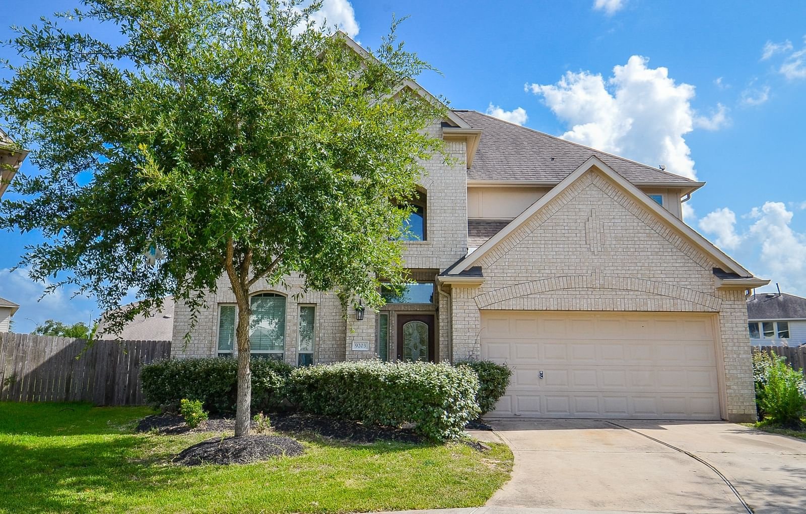 Real estate property located at 9203 Honey Bird, Fort Bend, Grand Vista, Richmond, TX, US
