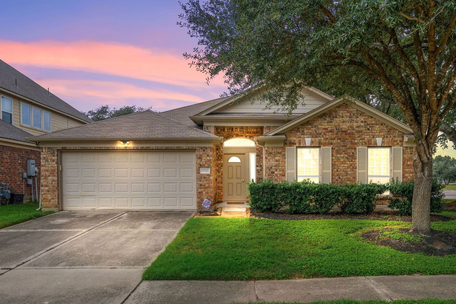 Real estate property located at 2943 Red Oak Leaf, Harris, Oak Ridge Place Sec 01, Houston, TX, US