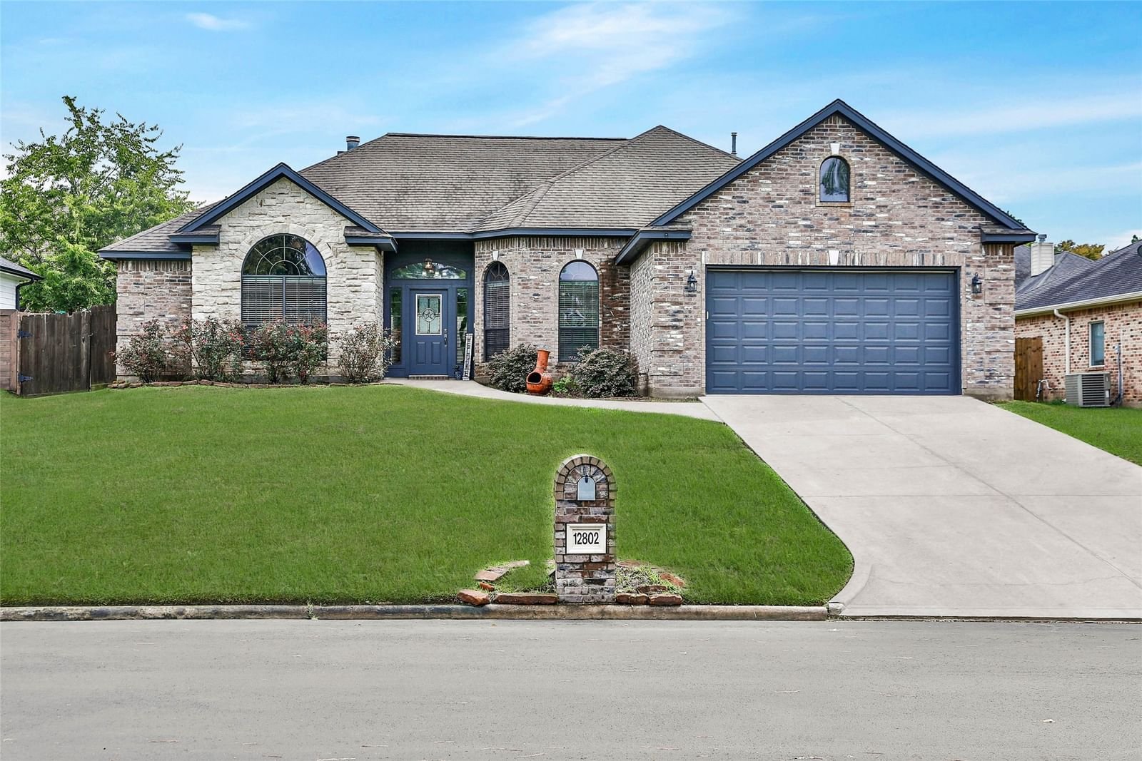 Real estate property located at 12802 Point Aquarius, Montgomery, Point Aquarius 06, Willis, TX, US