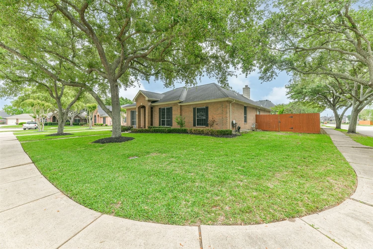 Real estate property located at 1105 Red Wing, Galveston, Falcon Ridge Sec 2 92, Friendswood, TX, US
