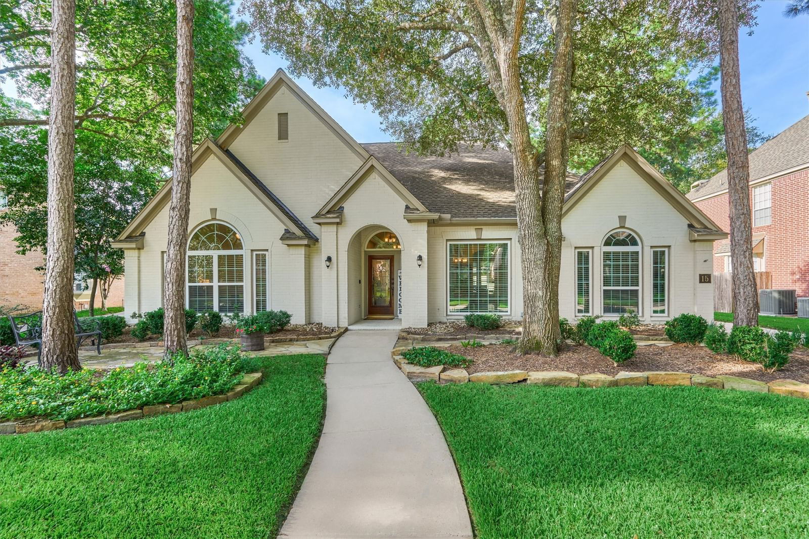 Real estate property located at 15 Nightfall, Montgomery, The Woodlands, The Woodlands, TX, US