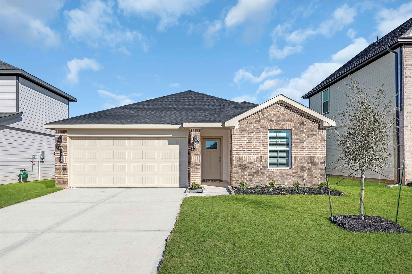 Real estate property located at 1606 Battisti Drive, Fort Bend, Sorrento, Richmond, TX, US