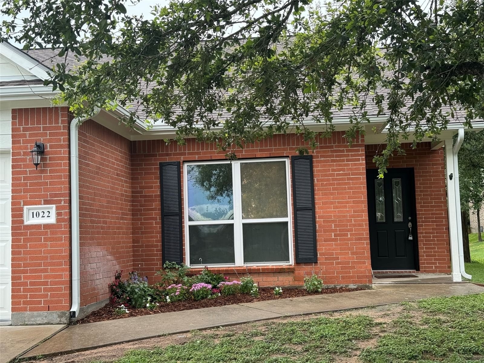 Real estate property located at 1022 Masonic, Austin, Courts Of Bellville, Bellville, TX, US
