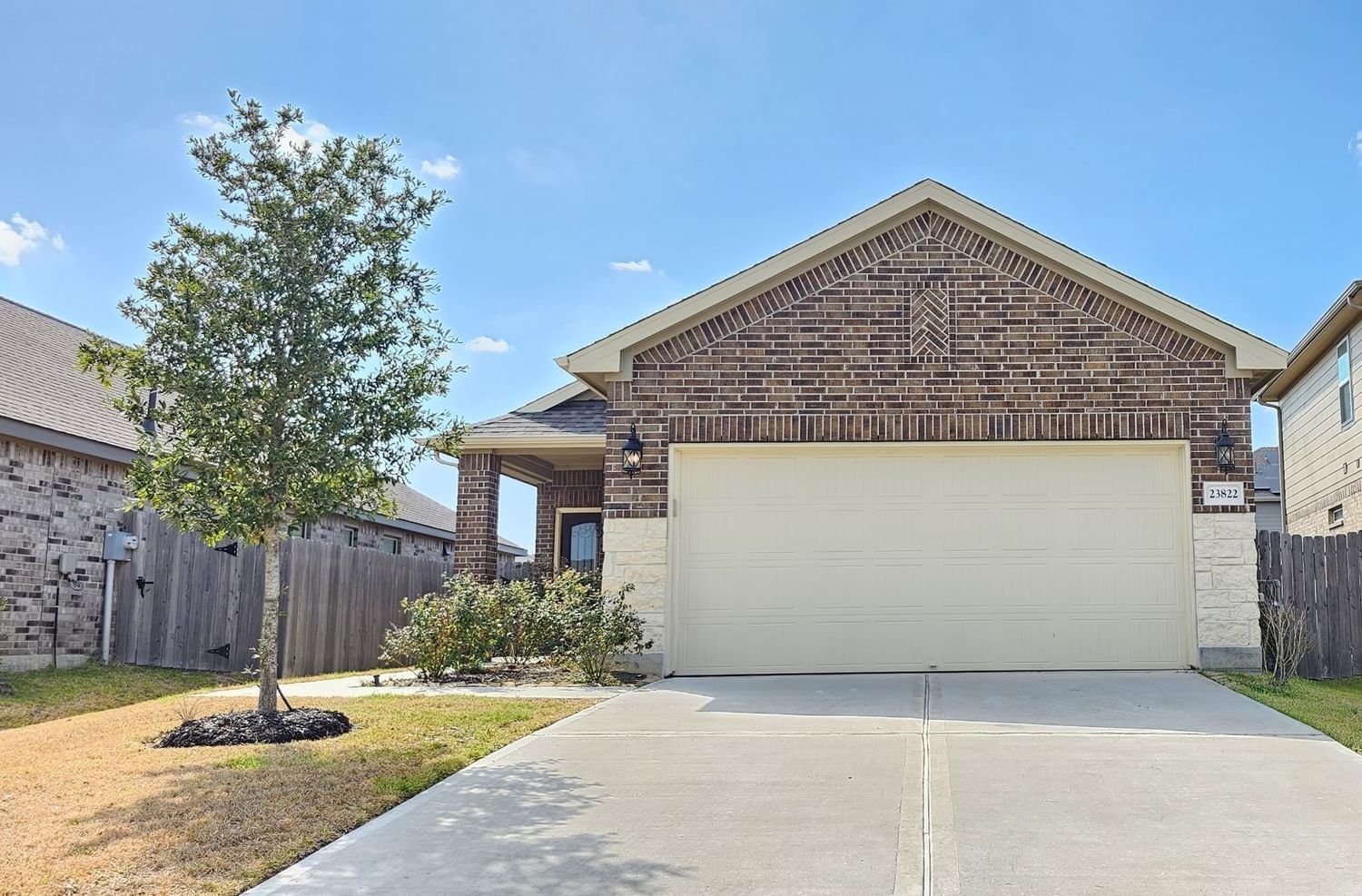 Real estate property located at 23822 Via Camino, Montgomery, New Caney, TX, US