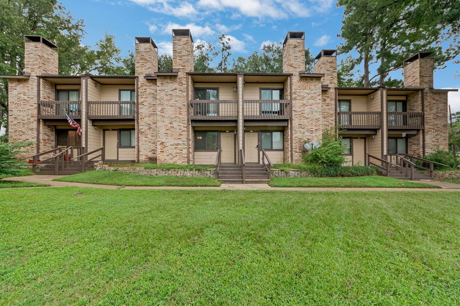 Real estate property located at 2521 Crosstimbers A3, Walker, Hickory Hills Twnhs Timb, Huntsville, TX, US