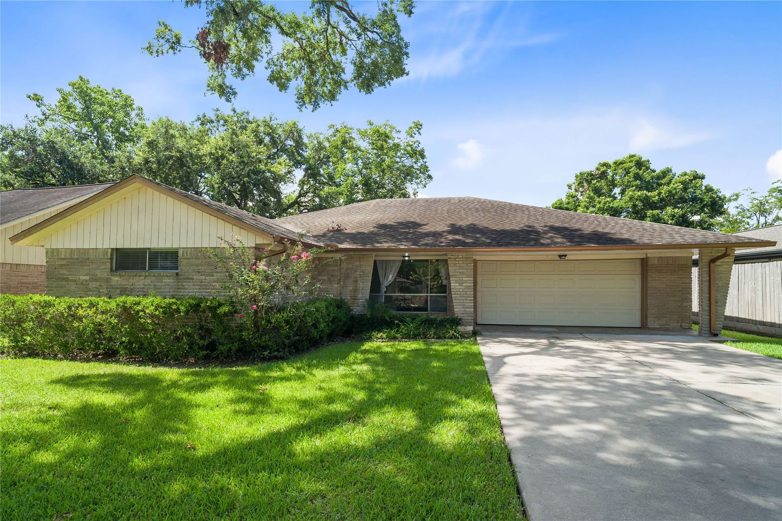 Real estate property located at 1638 Seagate, Harris, Clear Lake City, Houston, TX, US