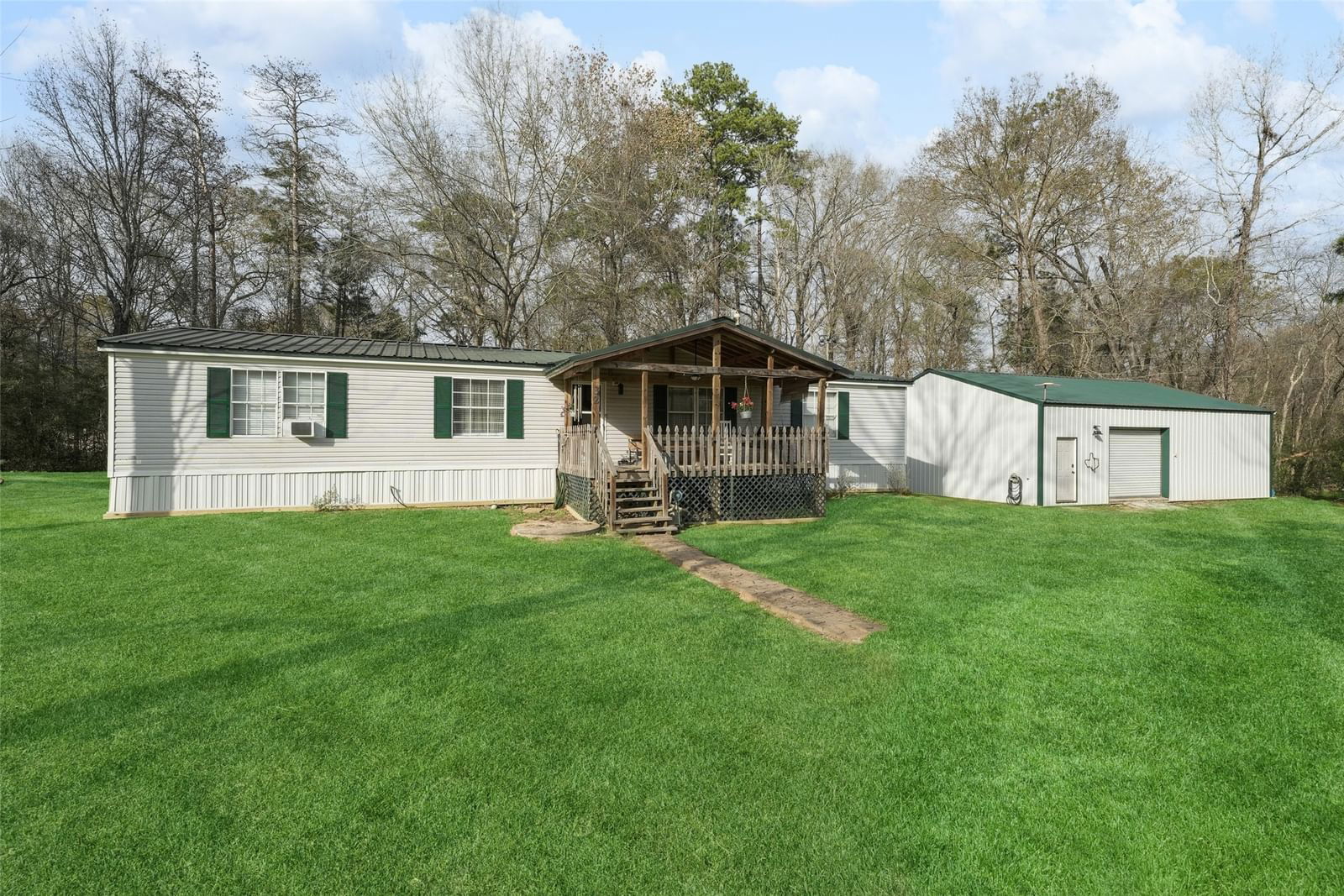 Real estate property located at 32 County Road 2327, Liberty, W M Swail, Dayton, TX, US