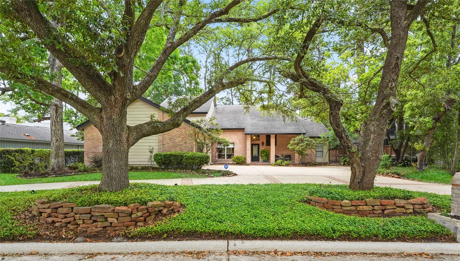 Real estate property located at 2303 Pine Bend, Harris, Kingwood Lakes Village 04 02 R, Kingwood, TX, US