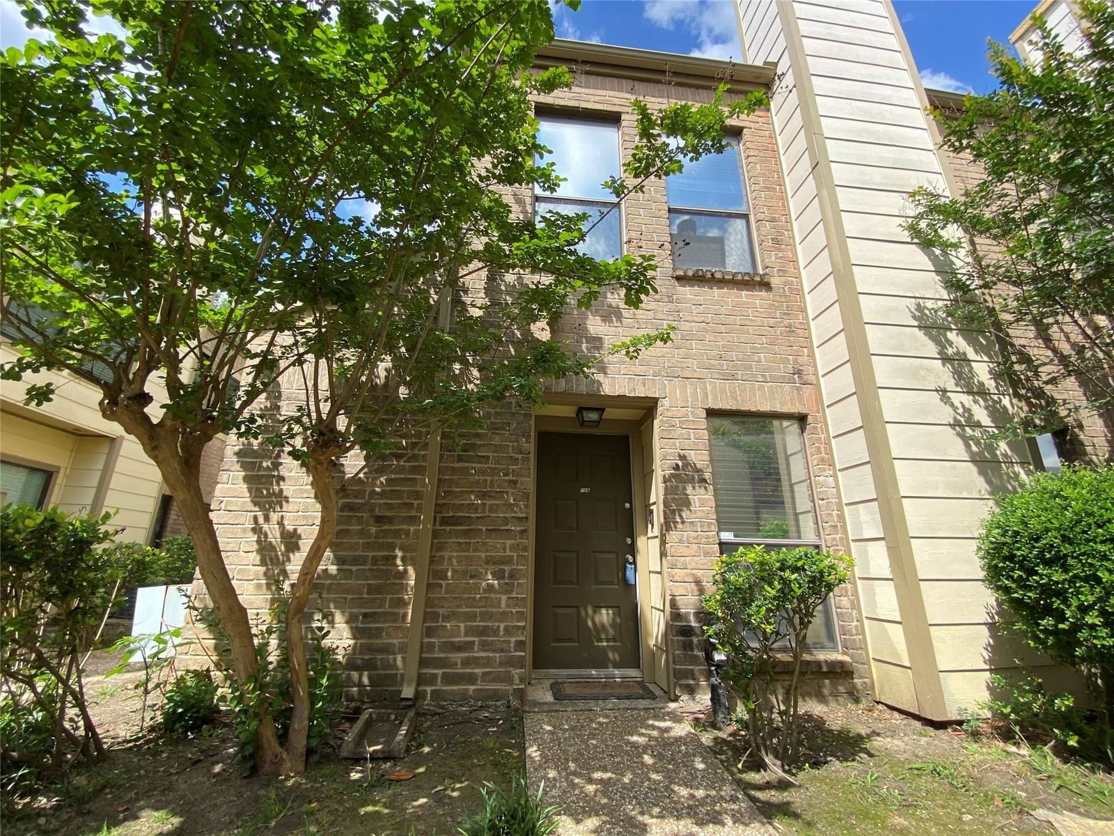 Real estate property located at 8299 Cambridge #706, Harris, Sherbrooke Square Th Condo, Houston, TX, US