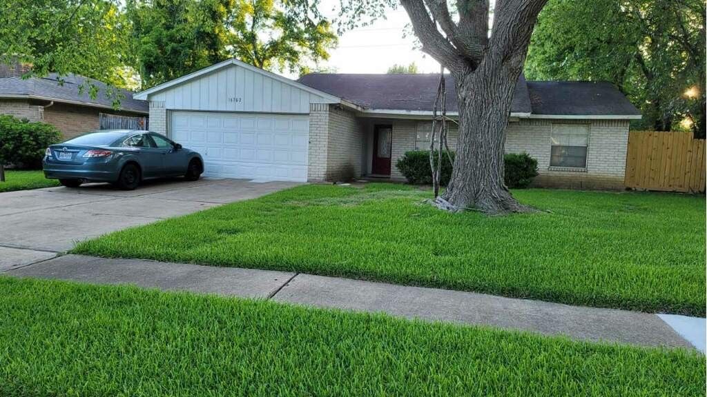 Real estate property located at 16702 Rippling Mill, Fort Bend, Pheasant Creek Sec 1, Sugar Land, TX, US