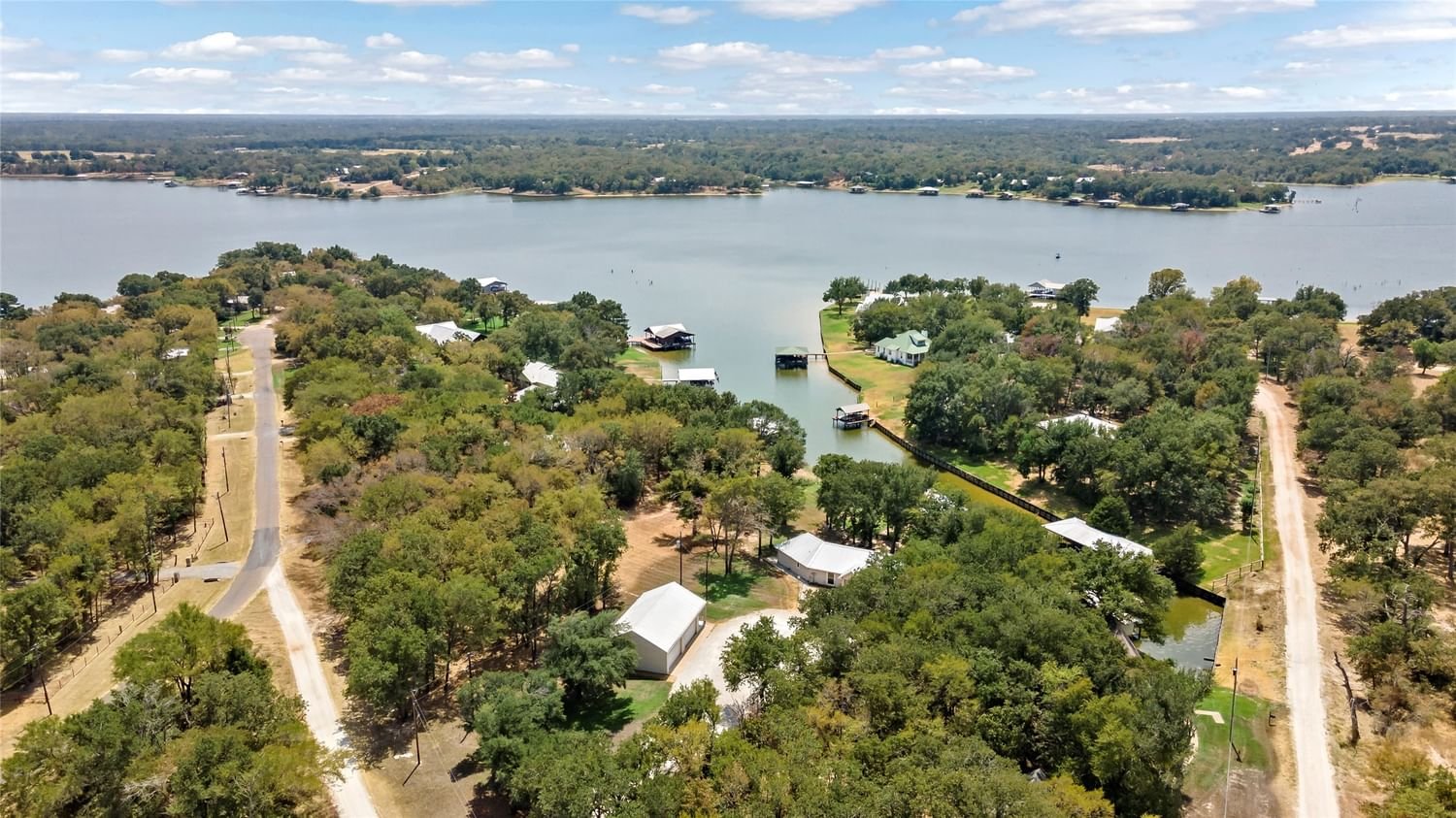 Real estate property located at 20516 Lakeshore, Robertson, North Shores Sub, Thornton, TX, US