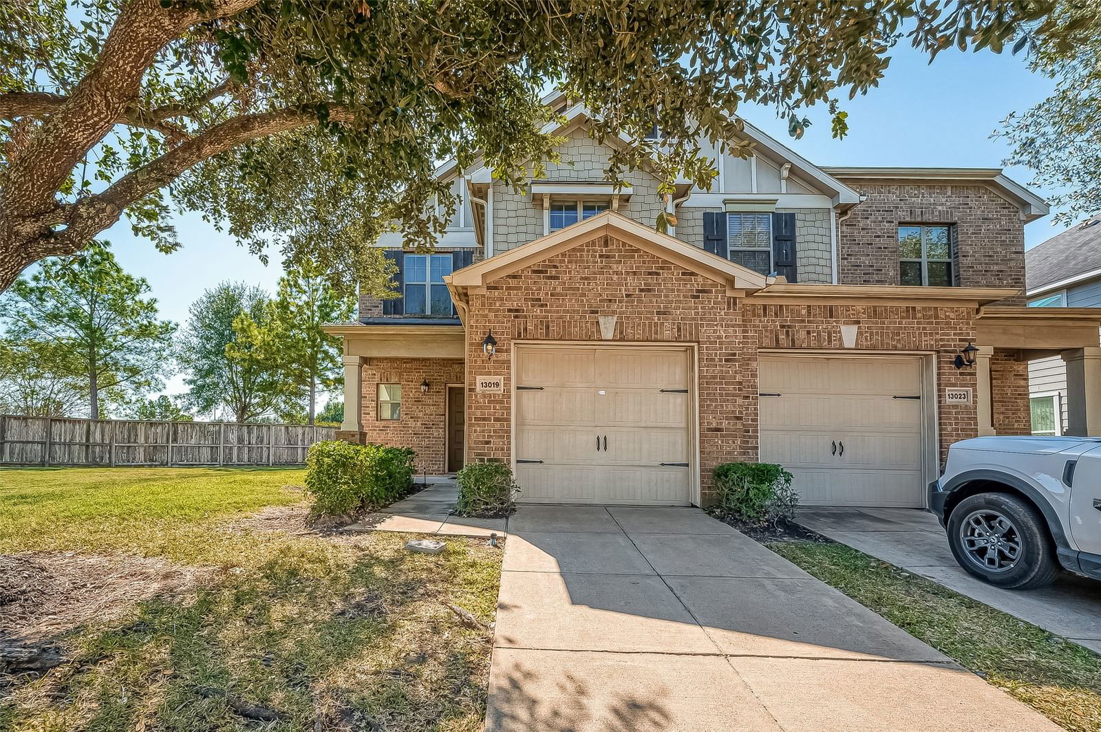 Real estate property located at 13019 Stratford Skies, Harris, Crescent Park Village Sec 03, Houston, TX, US