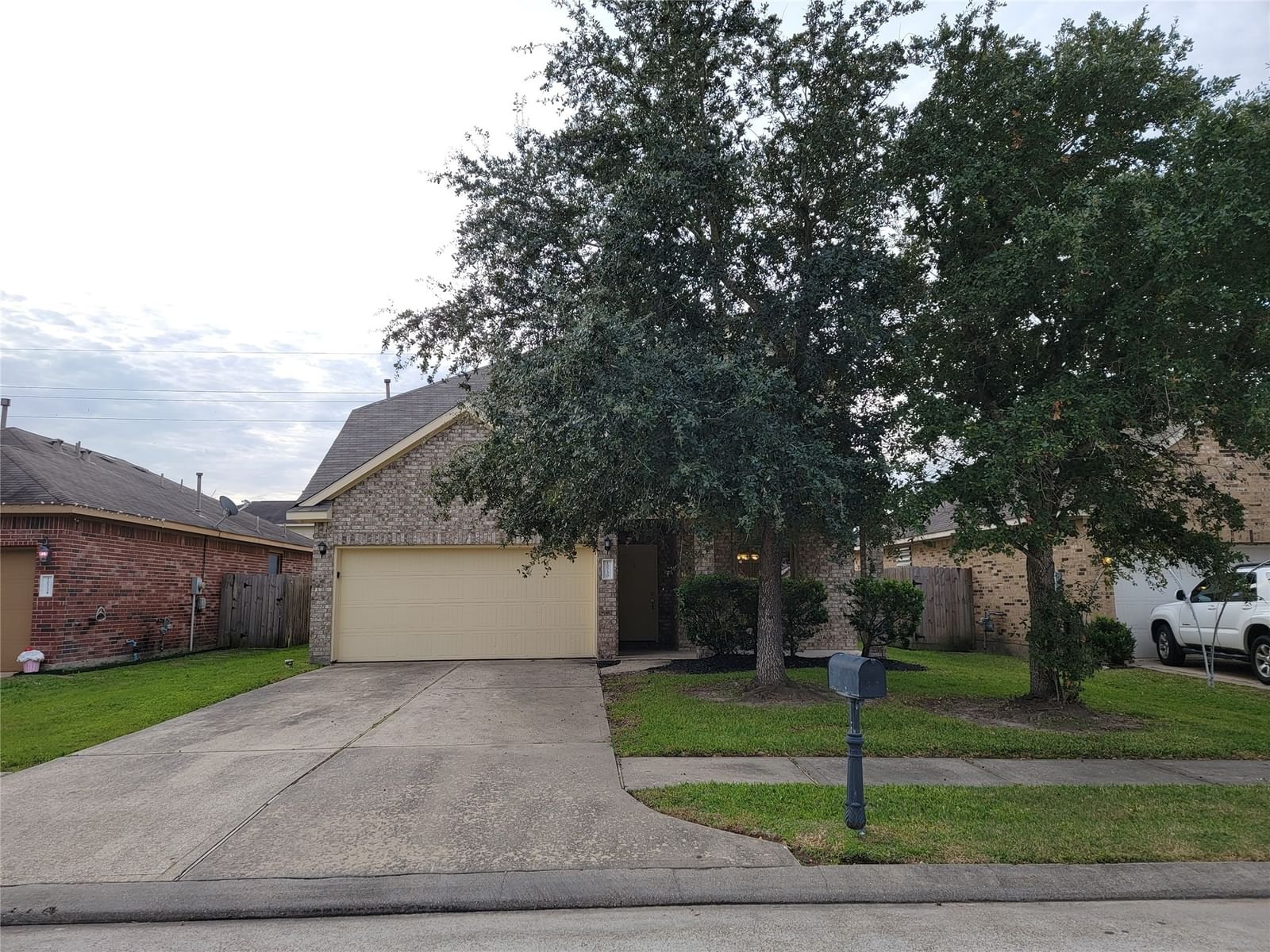 Real estate property located at 10730 Pine Meadows, Chambers, Pine Meadows Sec 2, Baytown, TX, US