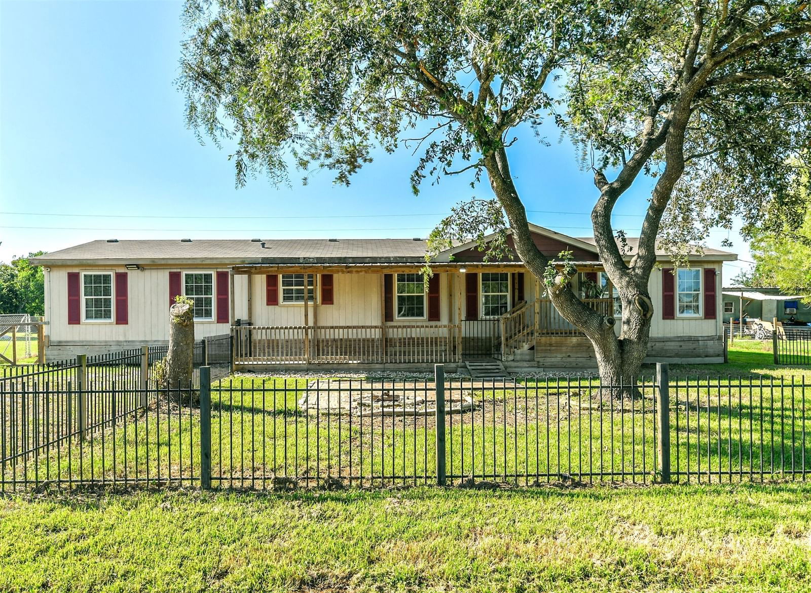 Real estate property located at 2402 Sweet Bay, Chambers, Section 1 West Chambers County Estates, Baytown, TX, US