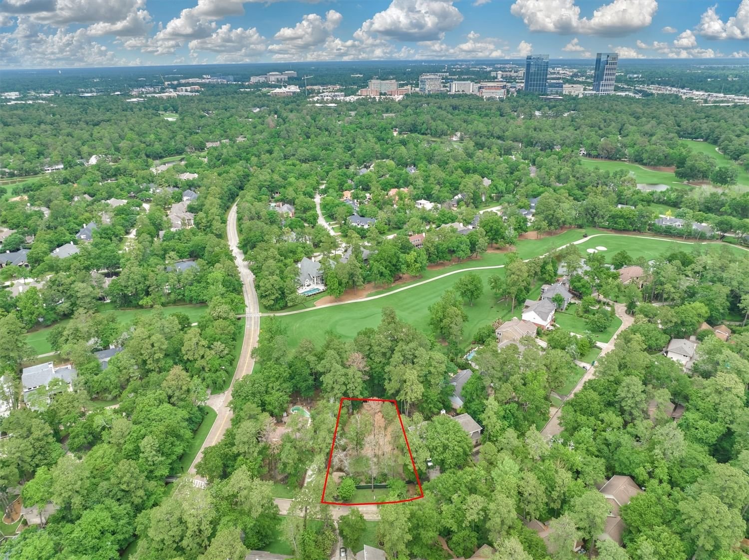 Real estate property located at 5 Coralvine, Montgomery, WOODLANDS VILLAGE GROGANS MILL, The Woodlands, TX, US